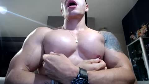 Snapshot of yatho_ chatting on 19, 11, 2025 yahto online show from 19, 11, 2025