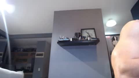 Snapshot of yatho_ chatting on 5, 12, 2025 yahto online show from 5, 12, 2025