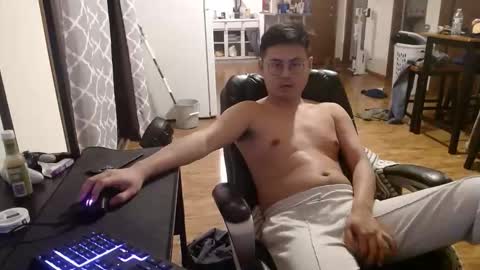 yawnimhorny online show from 13, 4, 2026