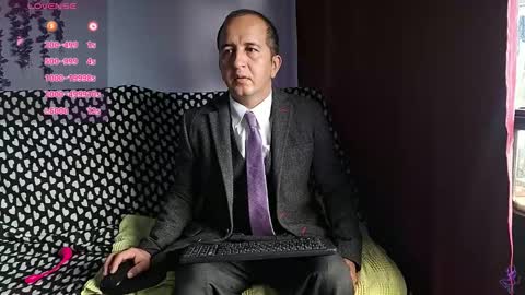 Snapshot of yazfore chatting on 2, 12, 2025 Hazzan online show from 2, 12, 2025