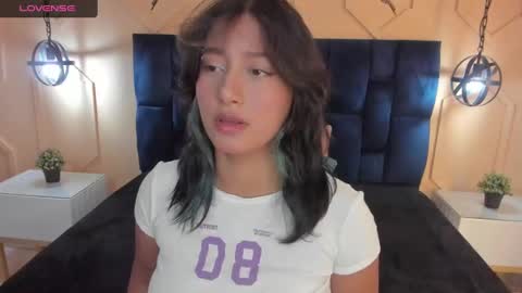 Yazmin online show from 23, 1, 2025