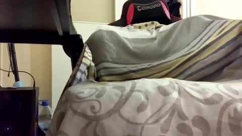 Snapshot of yebooo99518 chatting on 16, 11, 2025 yebooo99518 online show from 16, 11, 2025