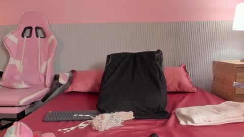 yeika_foxy online show from 5, 4, 2026