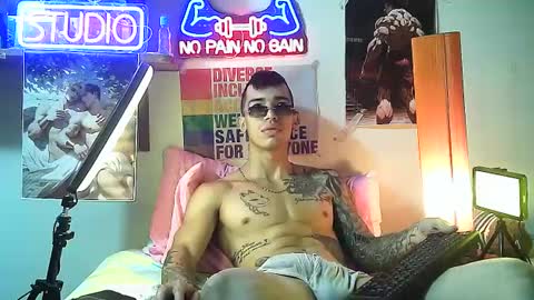 yeisoncastellanos1999 online show from 22, 9, 2025