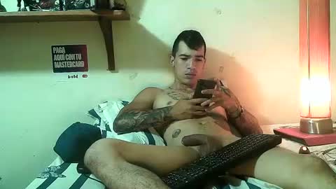 yeisoncastellanos1999 online show from 19, 6, 2026