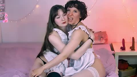 Snapshot of yellow_songbird chatting on 10, 4, 2026 Liya online show from 10, 4, 2026