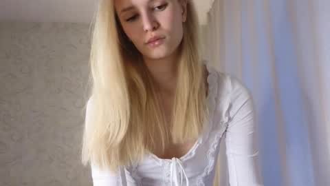 Yenna online show from 25, 3, 2026