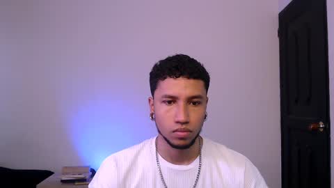 Yeff ind. model  online show from 27, 1, 2025