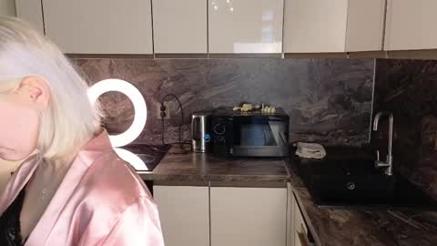 Snapshot of yergara chatting on 9, 4, 2026 Cassy online show from 9, 4, 2026