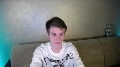 Snapshot of yes_cute_boy_ chatting on 17, 3, 2026 Eden online show from 17, 3, 2026