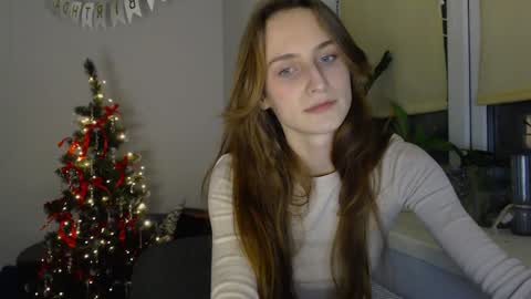Snapshot of yes_to_heaven chatting on 9, 12, 2024 Zoe online show from 9, 12, 2024