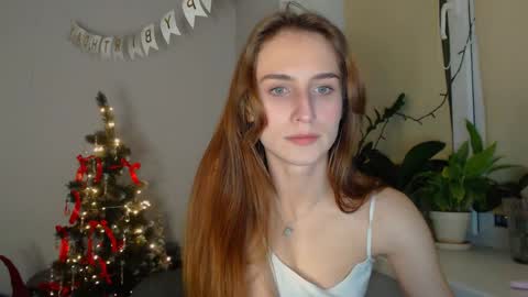 Snapshot of yes_to_heaven chatting on 14, 12, 2024 Zoe online show from 14, 12, 2024