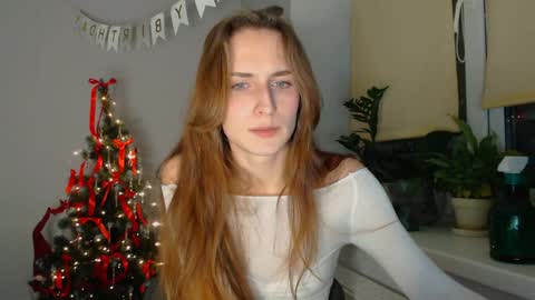 Snapshot of yes_to_heaven chatting on 8, 1, 2025 Zoe online show from 8, 1, 2025