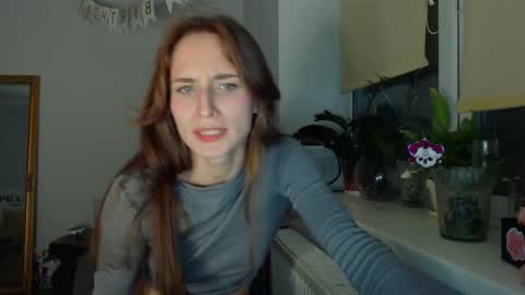 Snapshot of yes_to_heaven chatting on 28, 2, 2025 Zoe online show from 28, 2, 2025