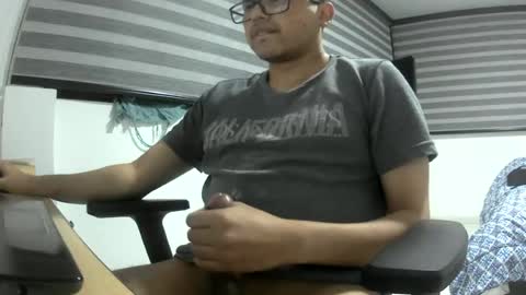 yesidxxx123_ online show from 19, 6, 2026