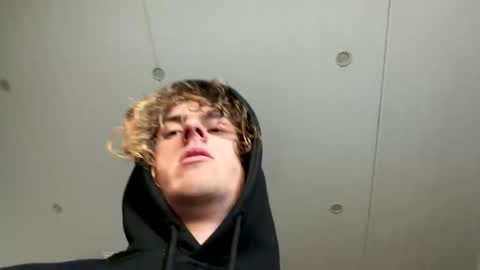 yesnewcsgo online show from 9, 6, 2026