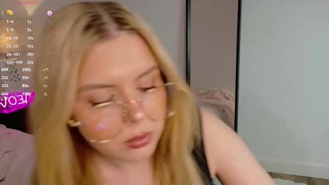 Kiki online show from 25, 11, 2025