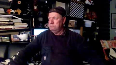 Snapshot of yessex247 chatting on 29, 4, 2026 yessex247 online show from 29, 4, 2026