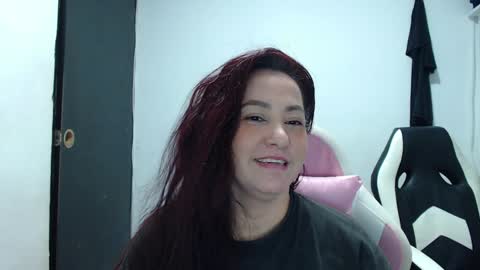 yessica and andres online show from 2, 2, 2025