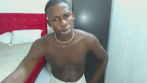 yeycom_hot07 online show from 15, 2, 2025