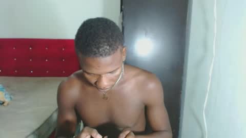 yeycom_hot07 online show from 16, 2, 2025