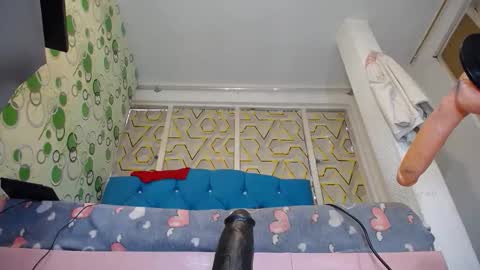 yeyecandy online show from 9, 4, 2026