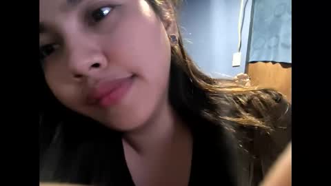 yhang_slut online show from 13, 3, 2026