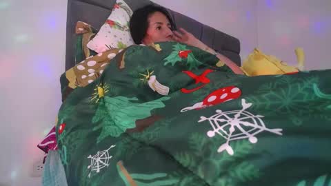 Yiny online show from 17, 12, 2024