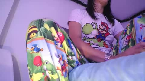 Yiny online show from 6, 1, 2025