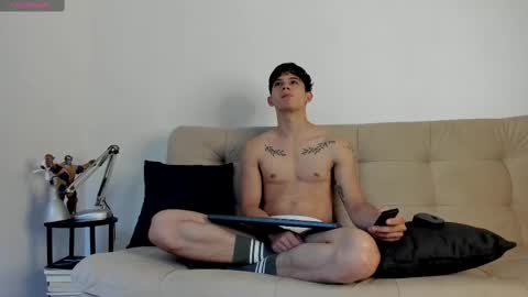 Snapshot of yizus_bonz chatting on 11, 9, 2025 yizus_bonz online show from 11, 9, 2025