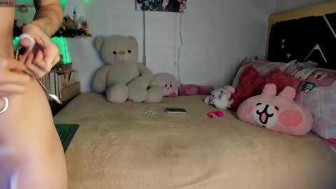 Snapshot of yluismag chatting on 28, 11, 2025 lucy online show from 28, 11, 2025