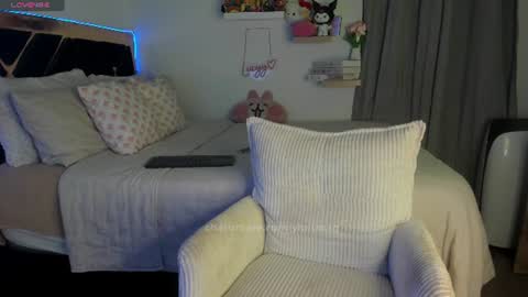 Snapshot of yluismag chatting on 25, 6, 2026 lucy online show from 25, 6, 2026