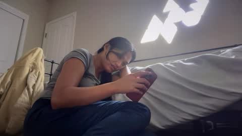 Palmela Handerson online show from 7, 10, 2025