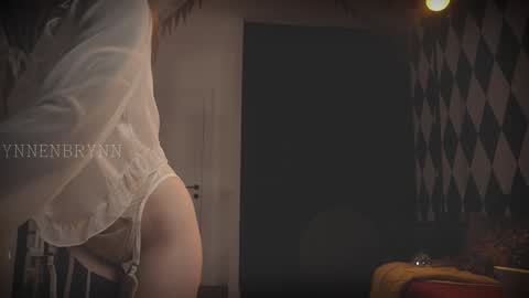 ynnenbrynn online show from 3, 1, 2025