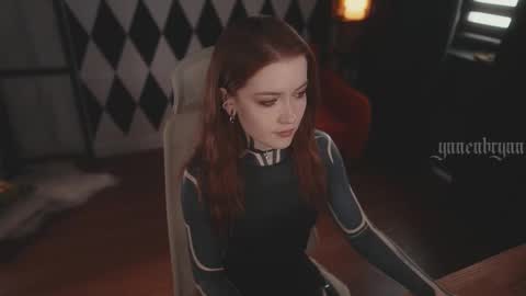 ynnenbrynn online show from 15, 9, 2025