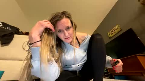 yogabuttttttt online show from 2, 3, 2025