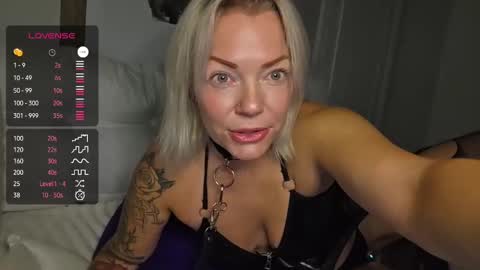 Yogiblondebangme online show from 20, 10, 2025