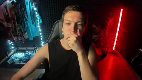 Snapshot of yoi_aji chatting on 17, 9, 2025 You can ask my name in pm online show from 17, 9, 2025
