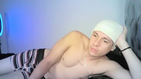 Snapshot of yonat_ chatting on 22, 10, 2025 Yonat online show from 22, 10, 2025