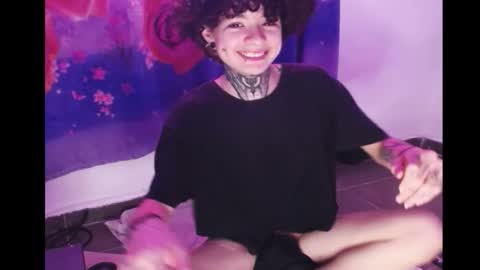 Little Mike Independent model online show from 22, 2, 2026