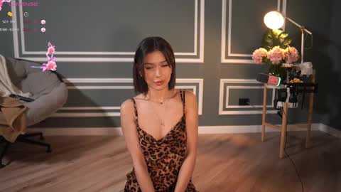 Mika online show from 12, 2, 2025