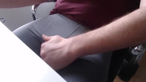 yorkiemanuk online show from 1, 3, 2026