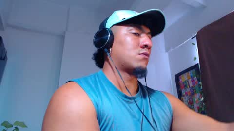 Snapshot of yosoy_enzo2020 chatting on 2, 12, 2024 Enzo online show from 2, 12, 2024