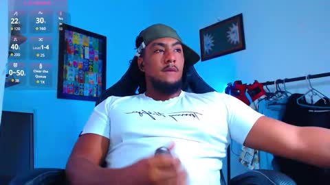 Snapshot of yosoy_enzo2020 chatting on 5, 2, 2026 Enzo online show from 5, 2, 2026