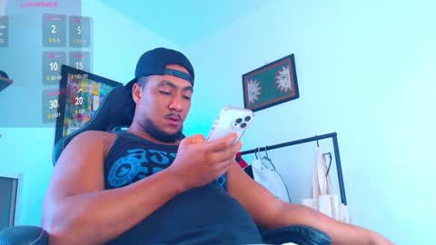 Snapshot of yosoy_enzo2020 chatting on 12, 2, 2026 Enzo online show from 12, 2, 2026