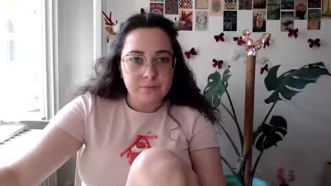 Snapshot of you_aurora chatting on 9, 7, 2026 Aurora online show from 9, 7, 2026