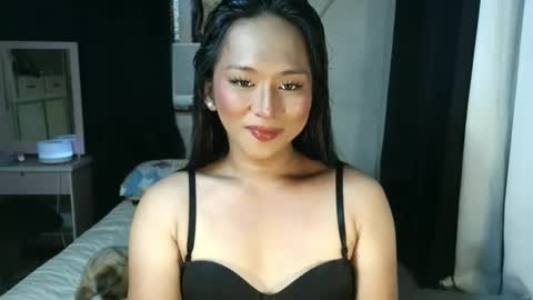 Yanie online show from 4, 11, 2025