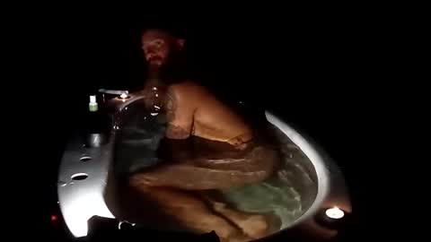 Snapshot of youllfall4me chatting on 31, 10, 2025 youllfall4me online show from 31, 10, 2025