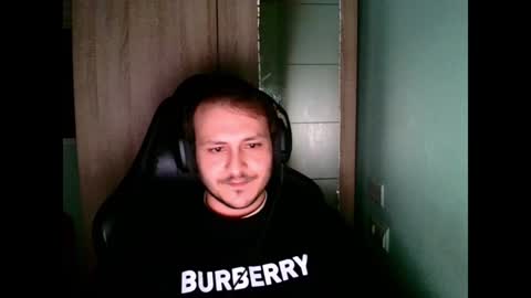 Snapshot of younromki chatting on 23, 12, 2024 A... online show from 23, 12, 2024