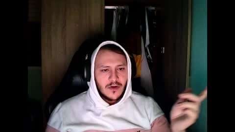 Snapshot of younromki chatting on 27, 1, 2025 A... online show from 27, 1, 2025